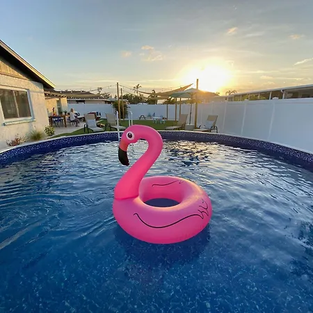 Luxury Family Cottage Near Beach Perfect For Holidays